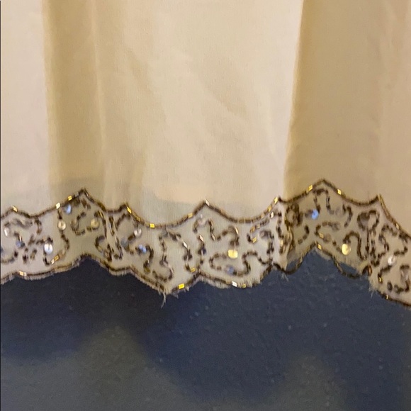 Tank - Picture 3 of 3